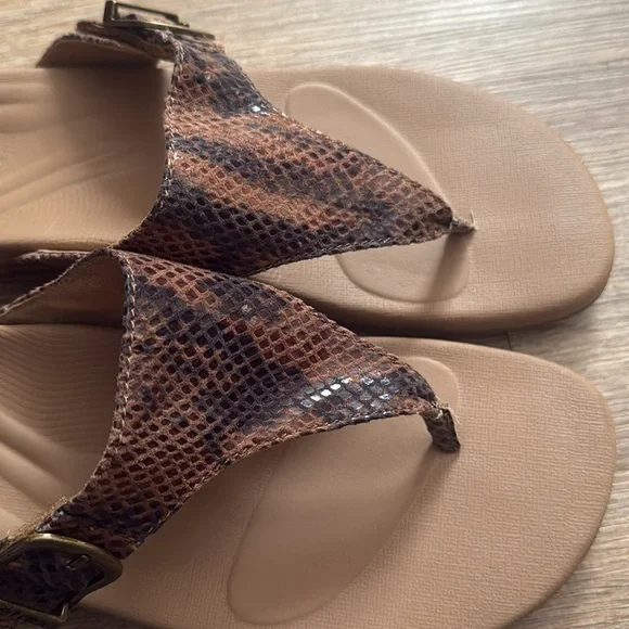 Aetrex Rita Sandals - Picture 4 of 9